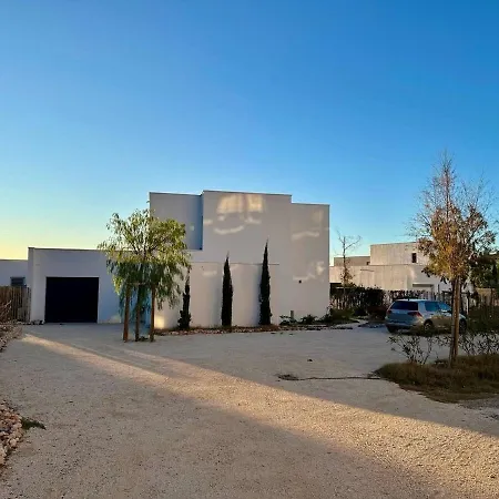 8p Vue Piscine Chauffee * Mèze